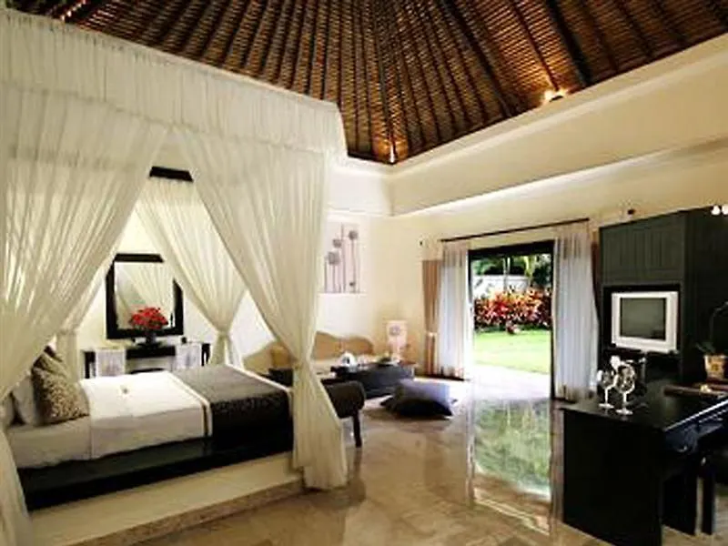 Dreamland Villa Kuta  5*, Kuta (Bali)