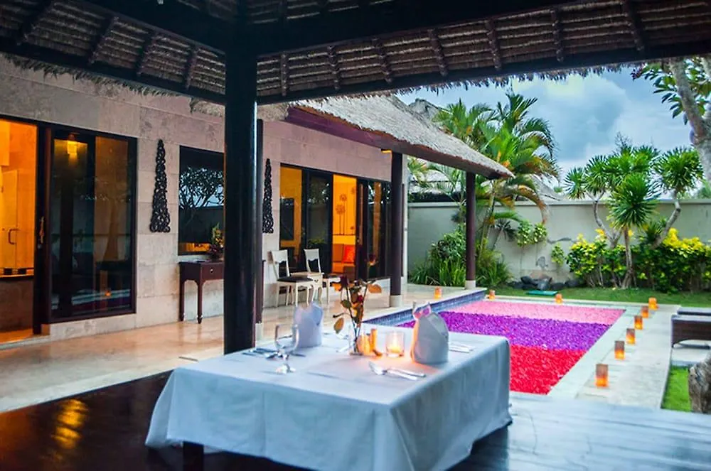 Dreamland Villa Kuta  Kuta (Bali)